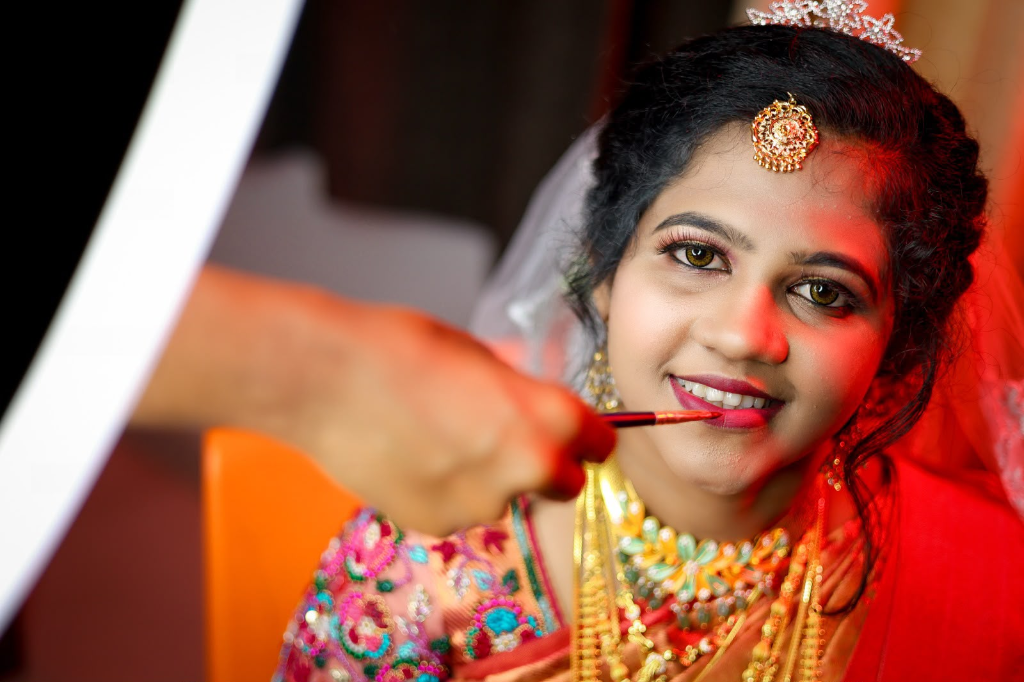 HD Bridal Lip Artistry Ringlight Close-up