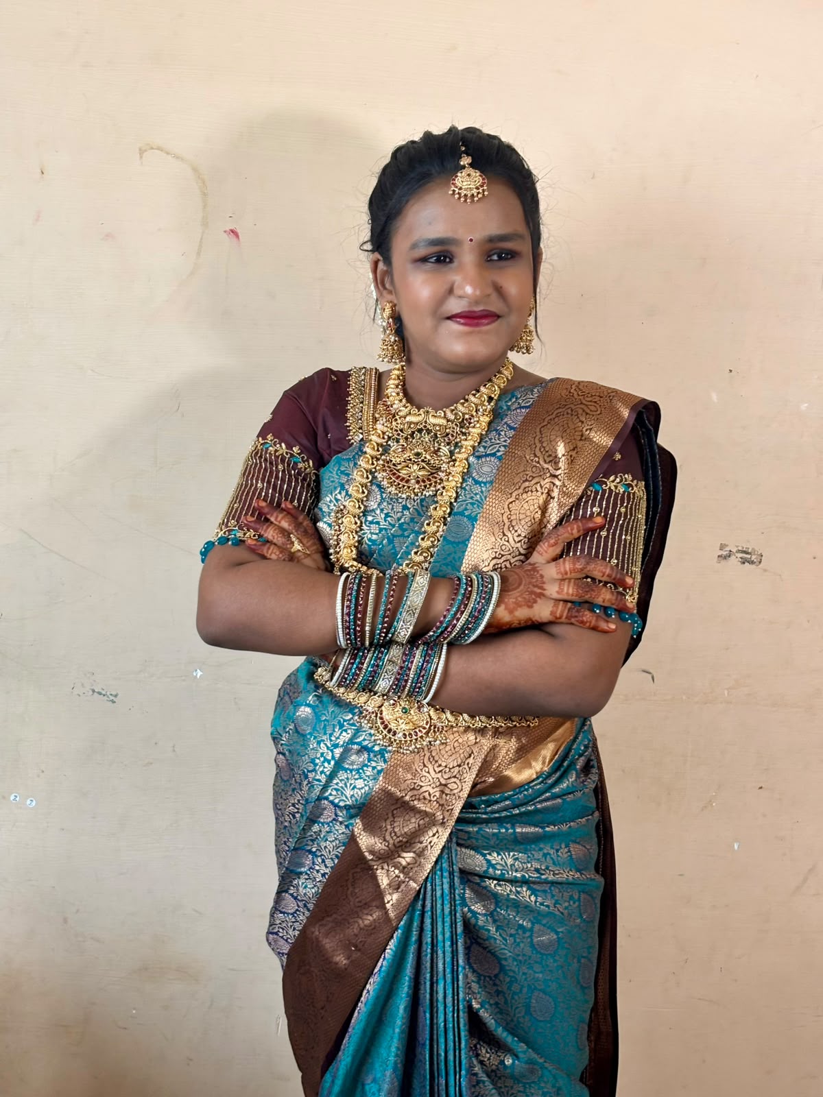 Traditional Jasmine Veni & Braid Styling